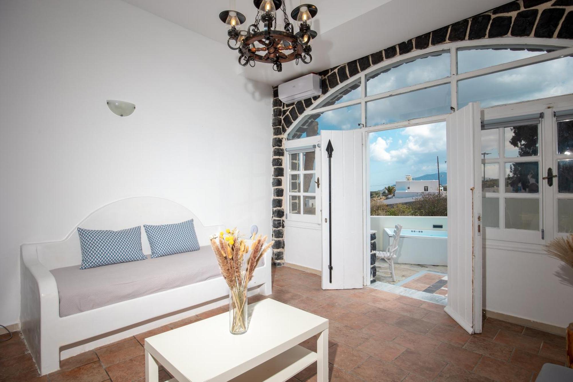 Dawn Suites Santorini Vourvoúlos Oda fotoğraf